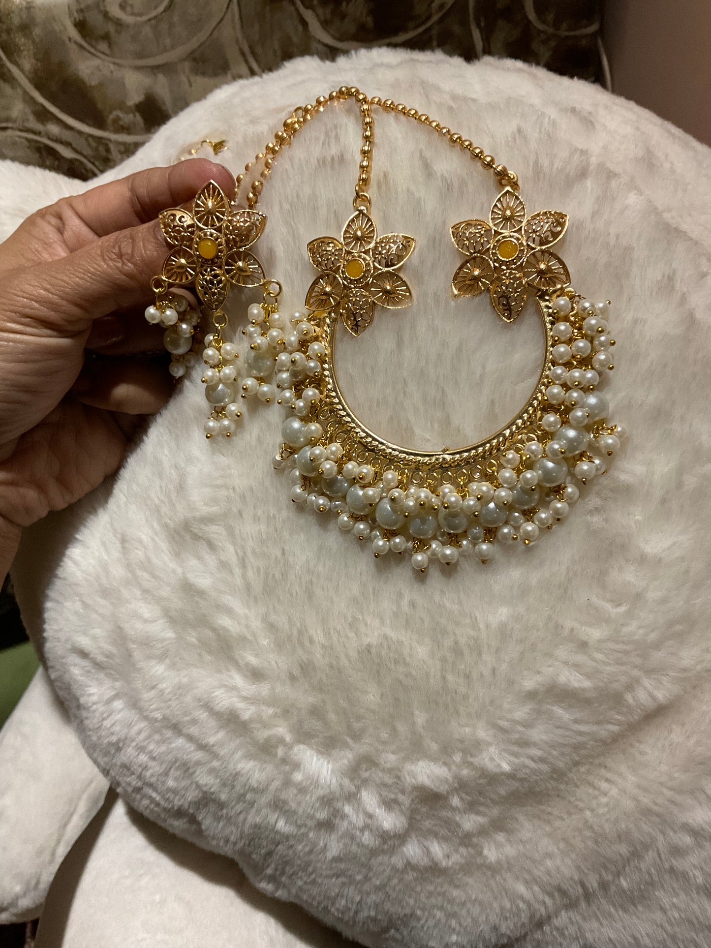 Golden handmade neck piece