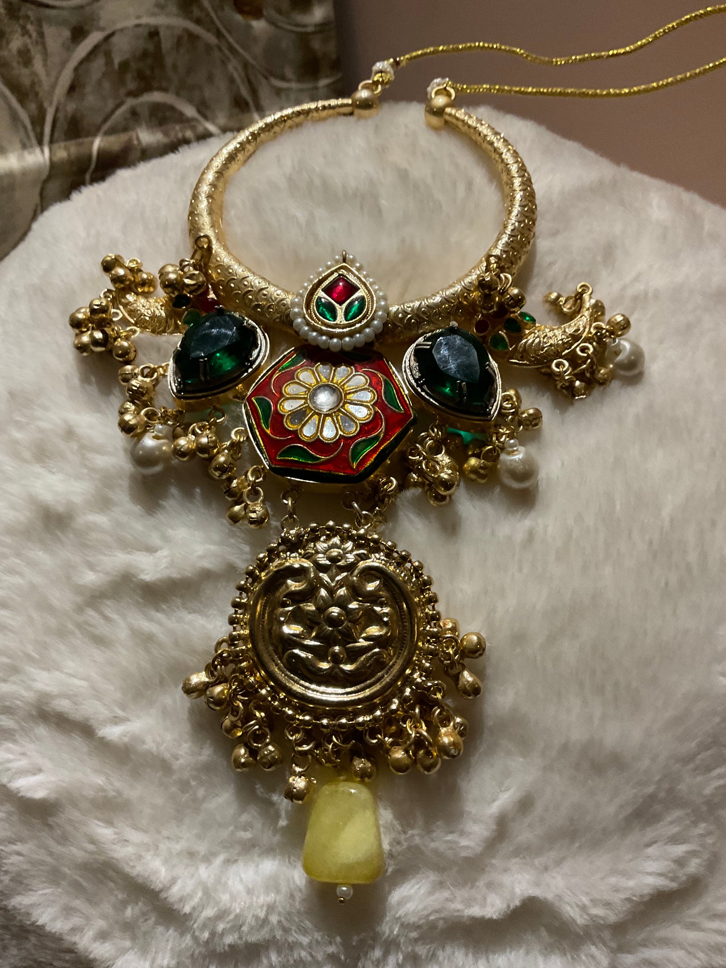 Handmade hasli necklace