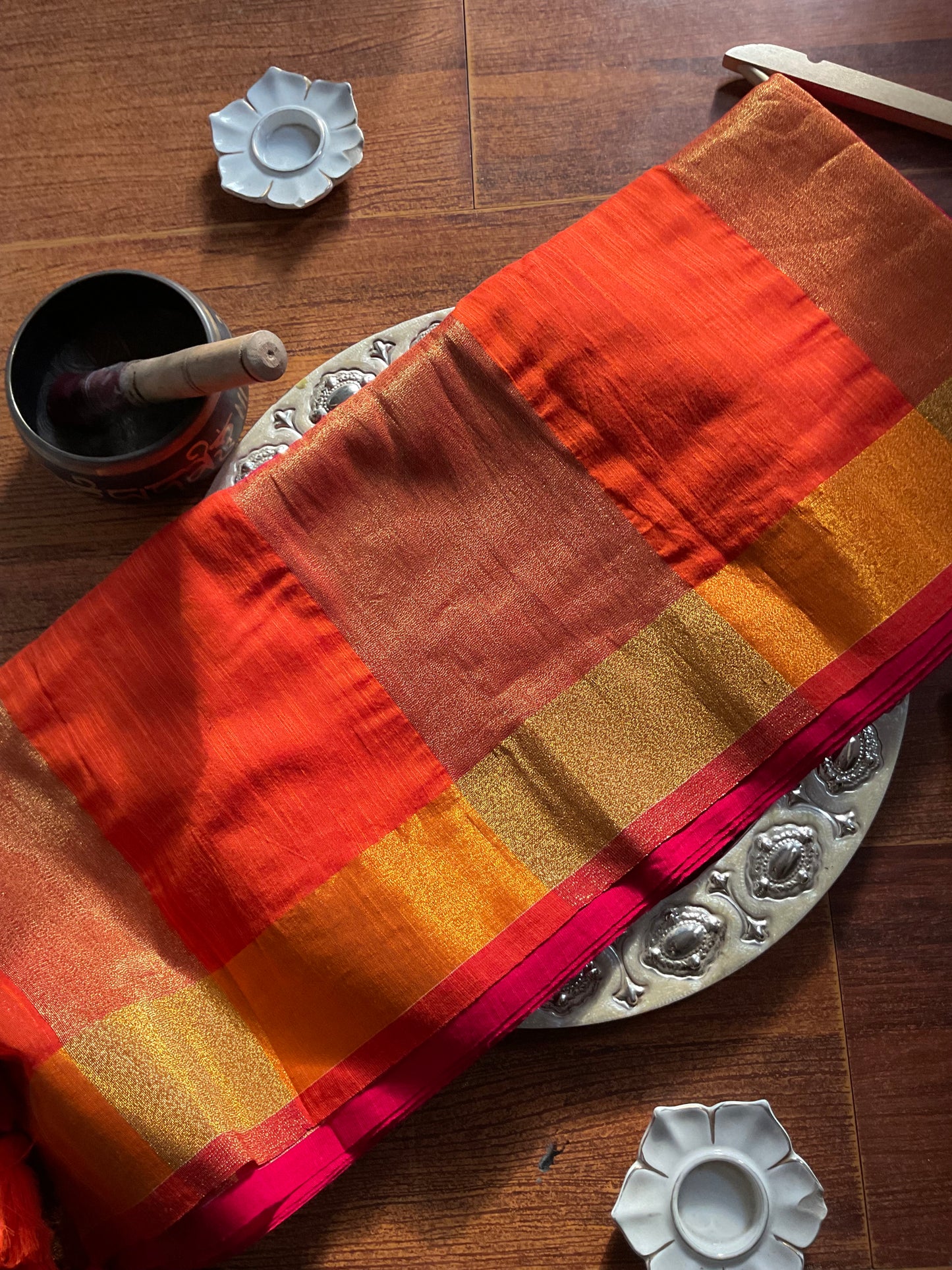 Handloom lenin by Lenin khaki sarees