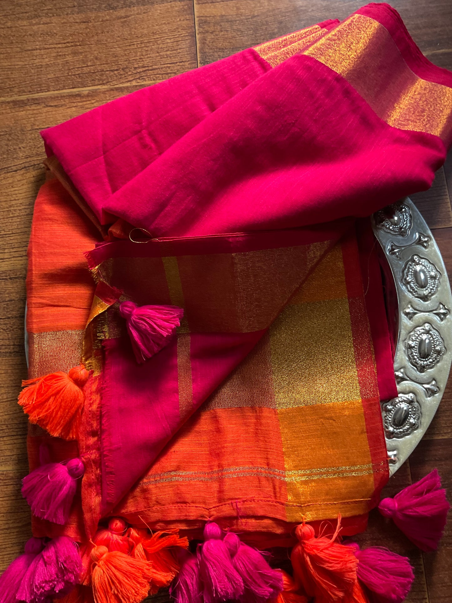 Handloom lenin by Lenin khaki sarees