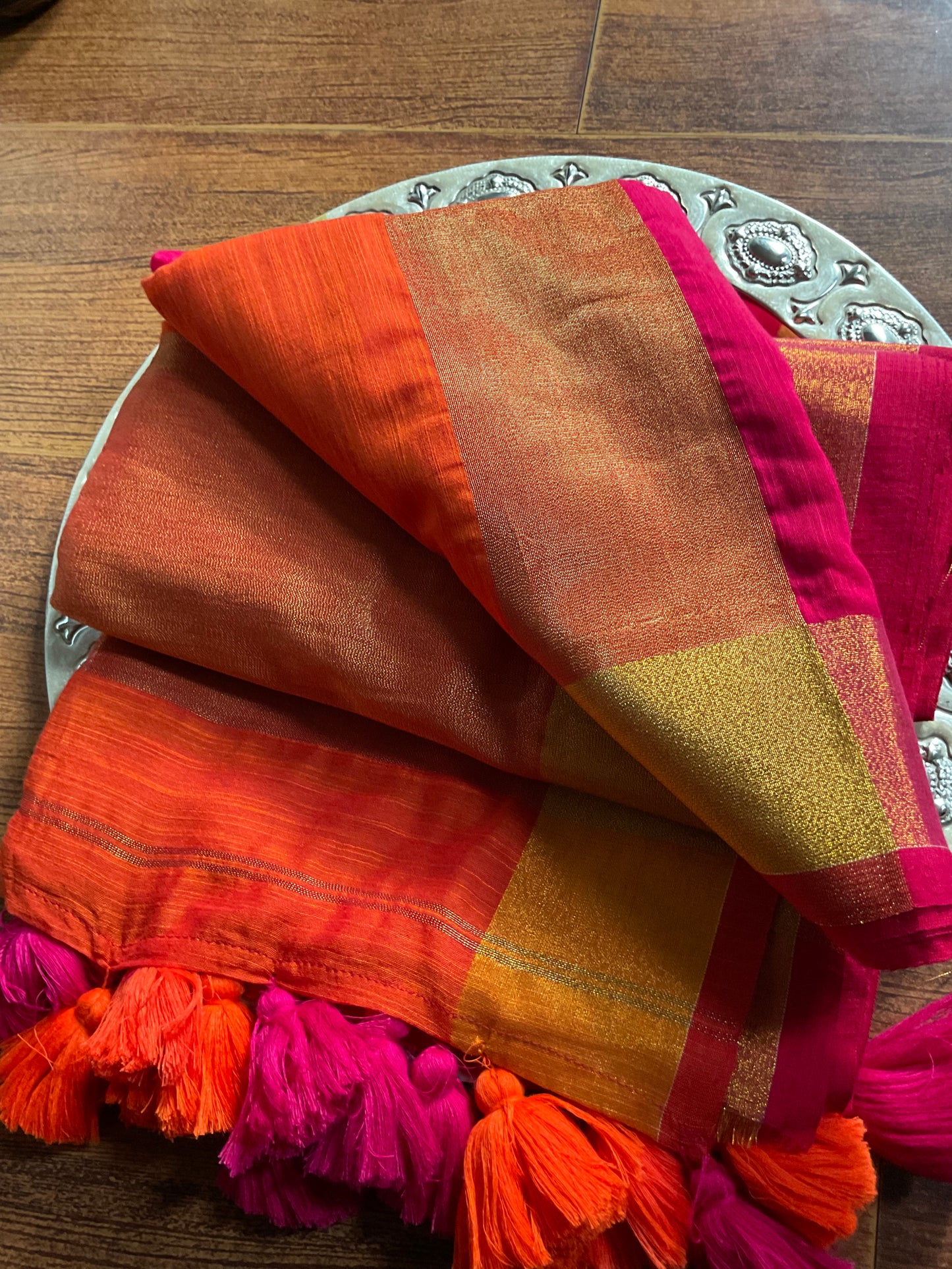 Handloom lenin by Lenin khaki sarees